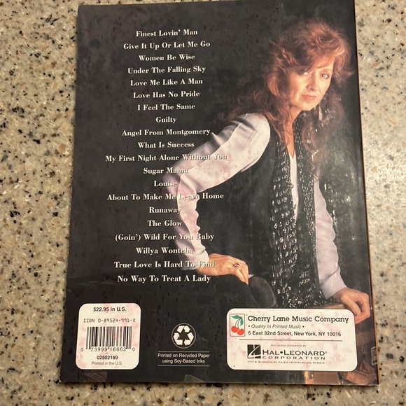 The Bonnie Raitt Collection Songbook Piano, Vocal, Guitar - Picture 2 of 7